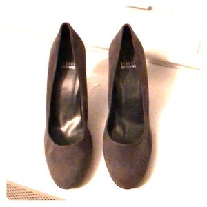 Stuart Weitzman Gray Suede Pumps